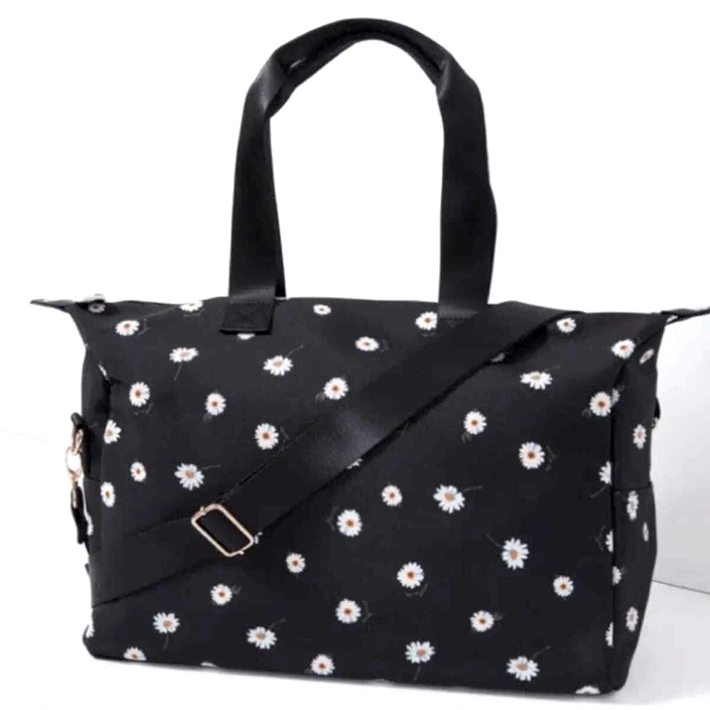 Alice + Olivia | Daisy Print Duffel Bag | Black Large tote Zip up travel bag